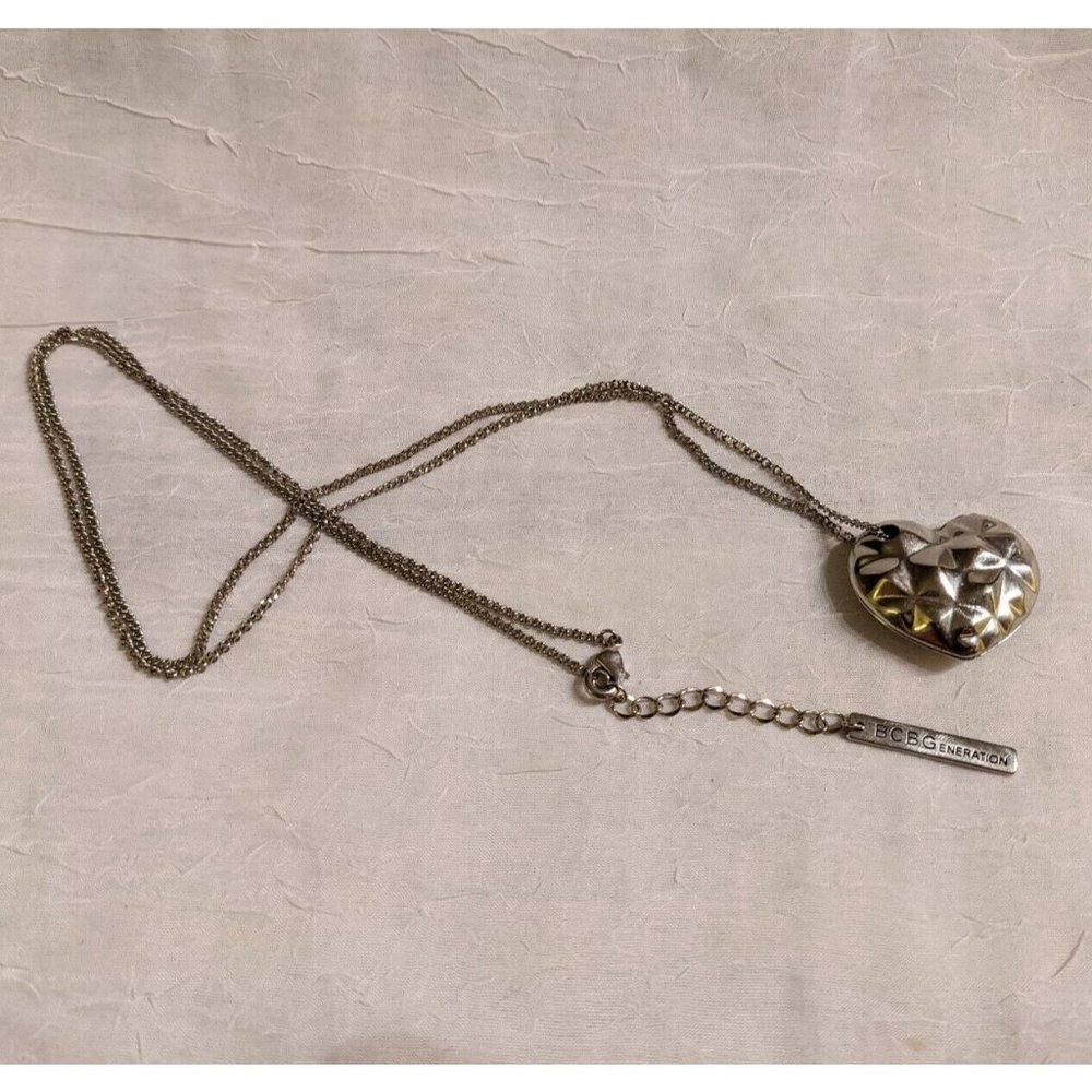 BCBGeneration Necklace Heart Pendant Love Silver Tone Geometric Adjustable Chain